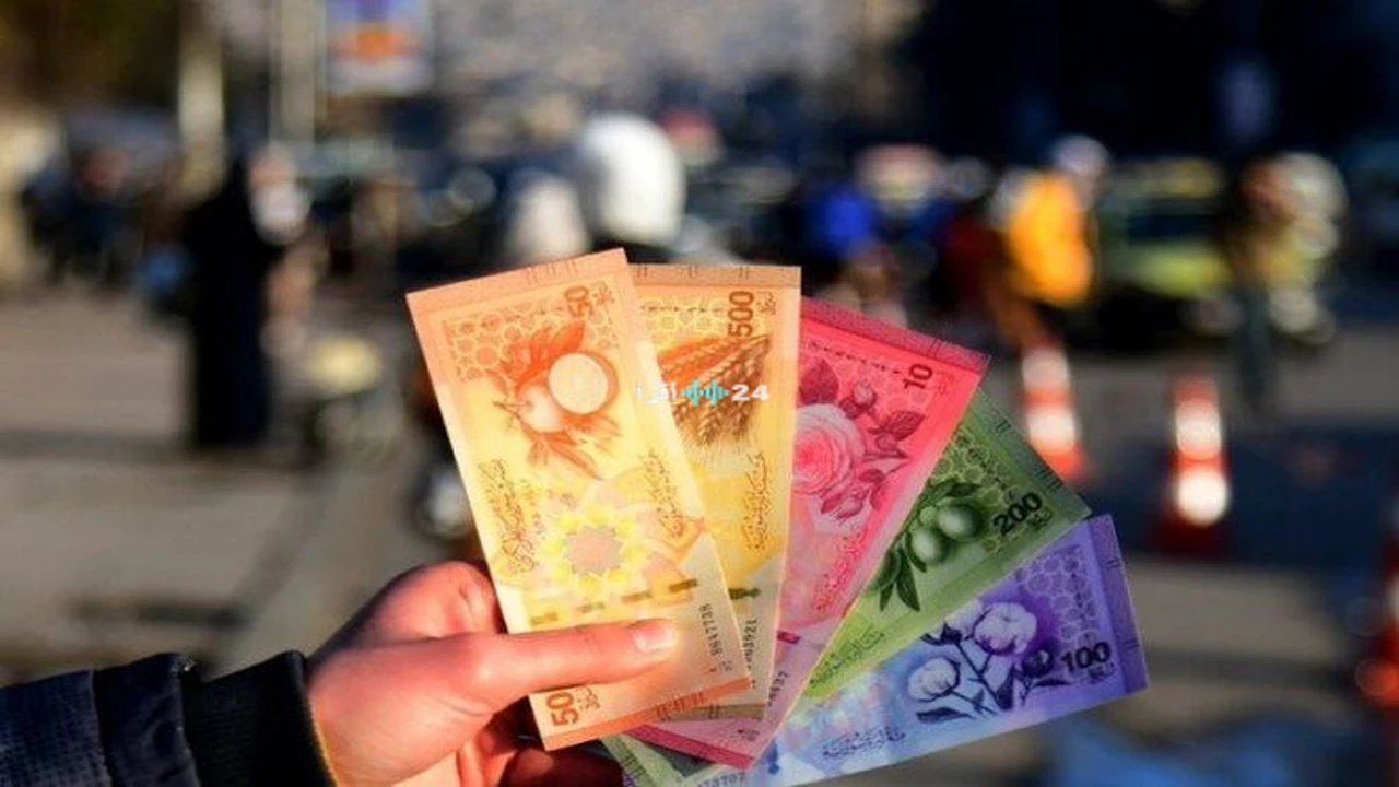 تغيرات جديدة تلاحق سعر صرف الدولار في سوريا بختام تعاملات يوم الأحد